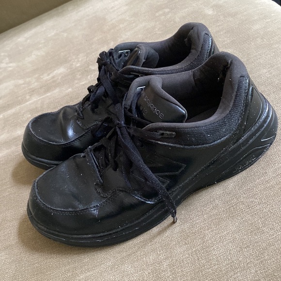 New Balance / Clarke’s walking shoes - Picture 3 of 8